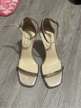 Jessica Simpson gold sparkly heels!